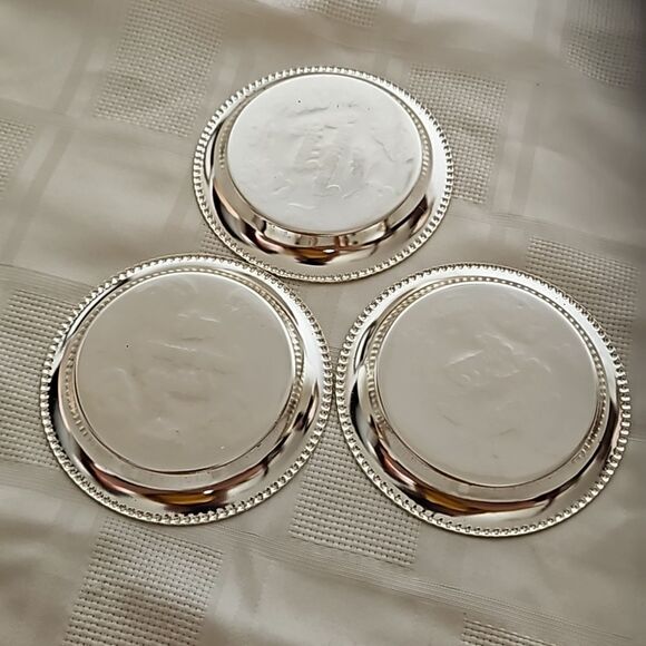 Happy Anniversary Pack Of 3 Small Steel Tray Silver 4.5" - Picture 9 of 16
